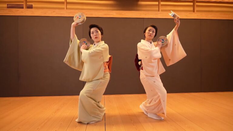 Descubre las fascinantes danzas típicas de Japón: tradición en movimiento